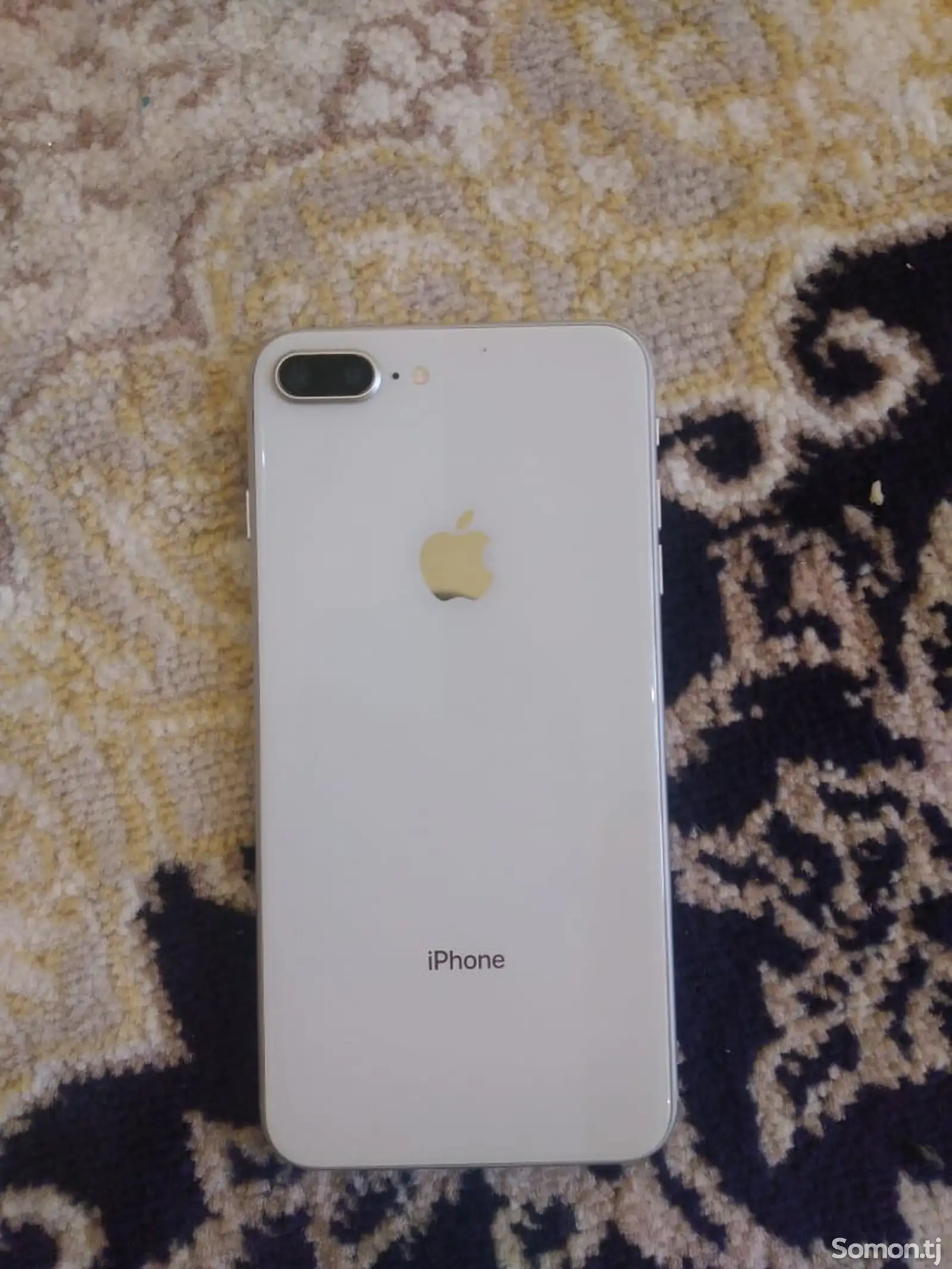 Apple iPhone 8 plus, 64 gb, Silver-1