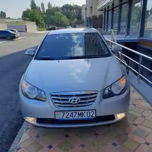 Hyundai Avante, 2010