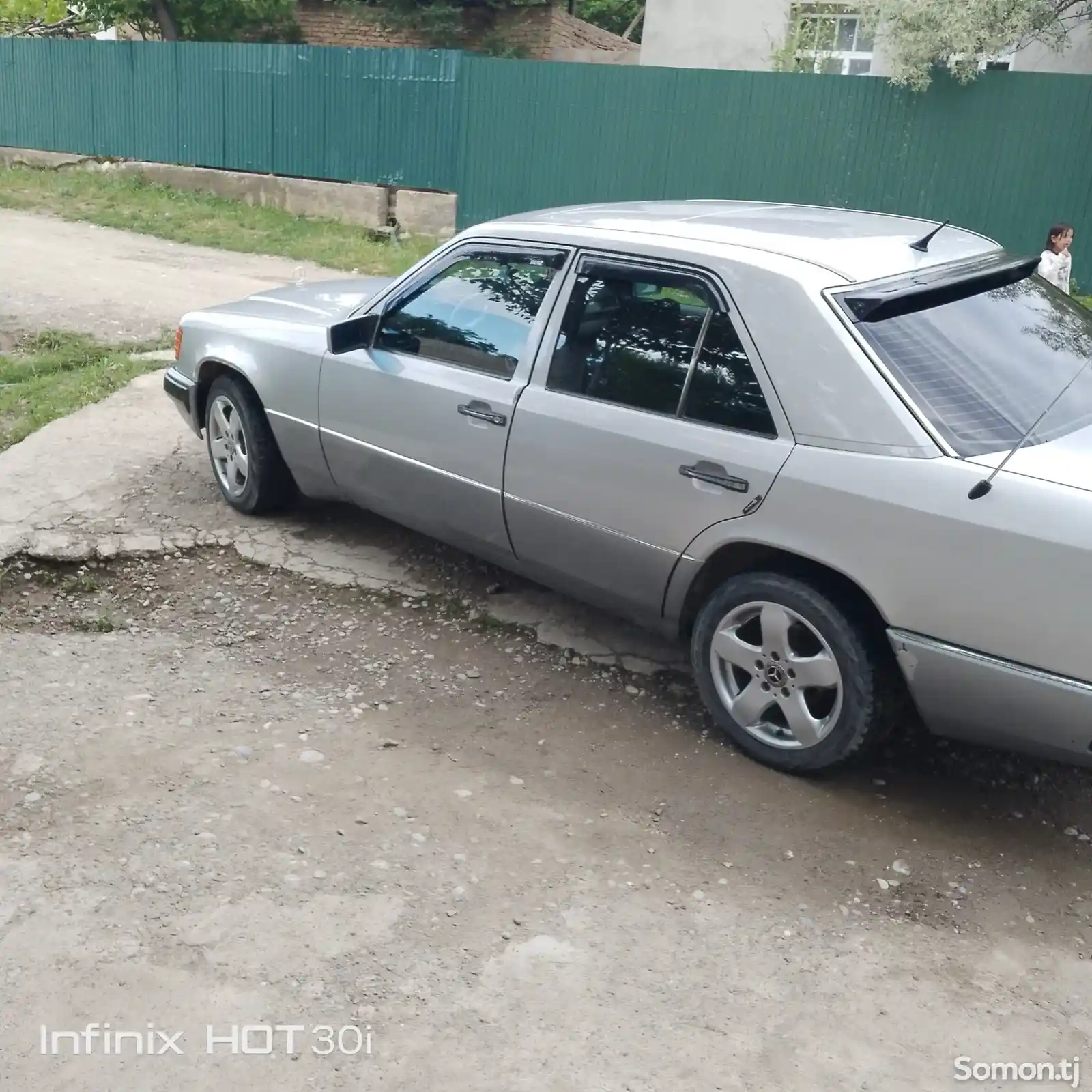 Mercedes-Benz W124, 1992-3