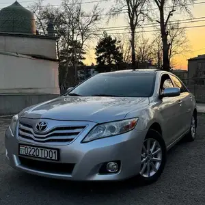 Toyota Camry, 2011