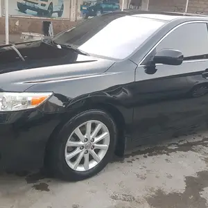 Toyota Camry, 2010