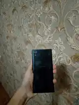 Смартфон Sony Xperia-2