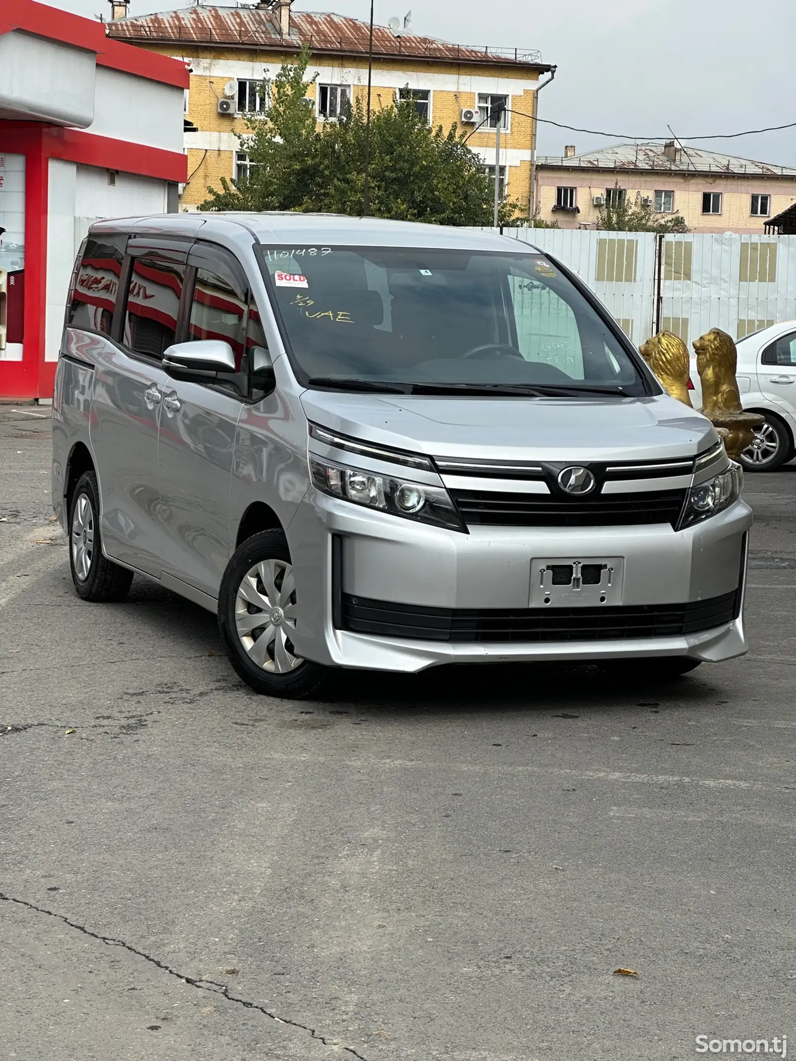 Toyota Voxy, 2014-1