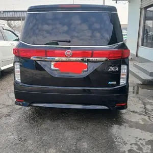 Nissan Elgrand, 2014