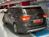 Kia Carnival, 2015-3