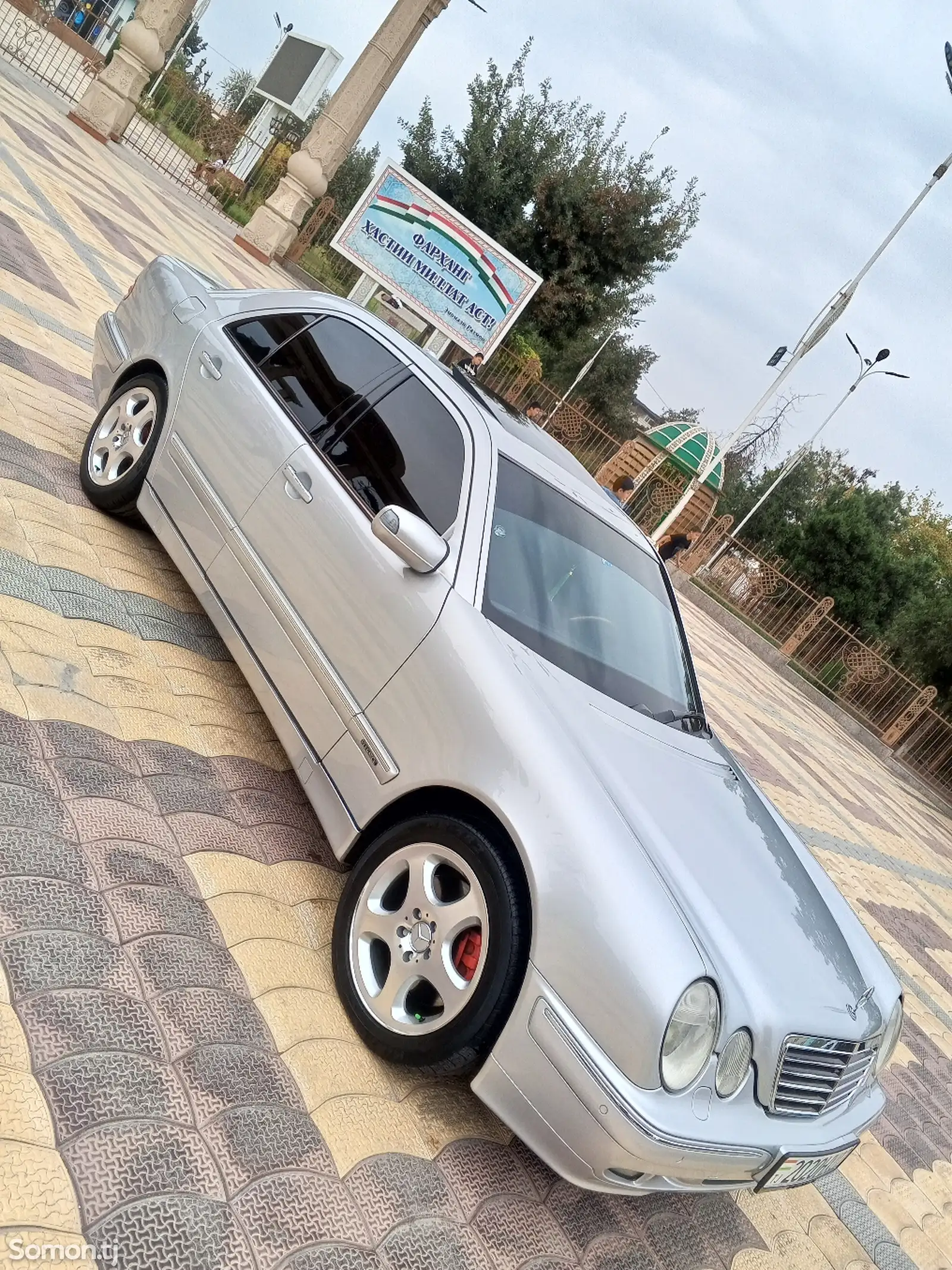 Mercedes-Benz E class, 2002-1