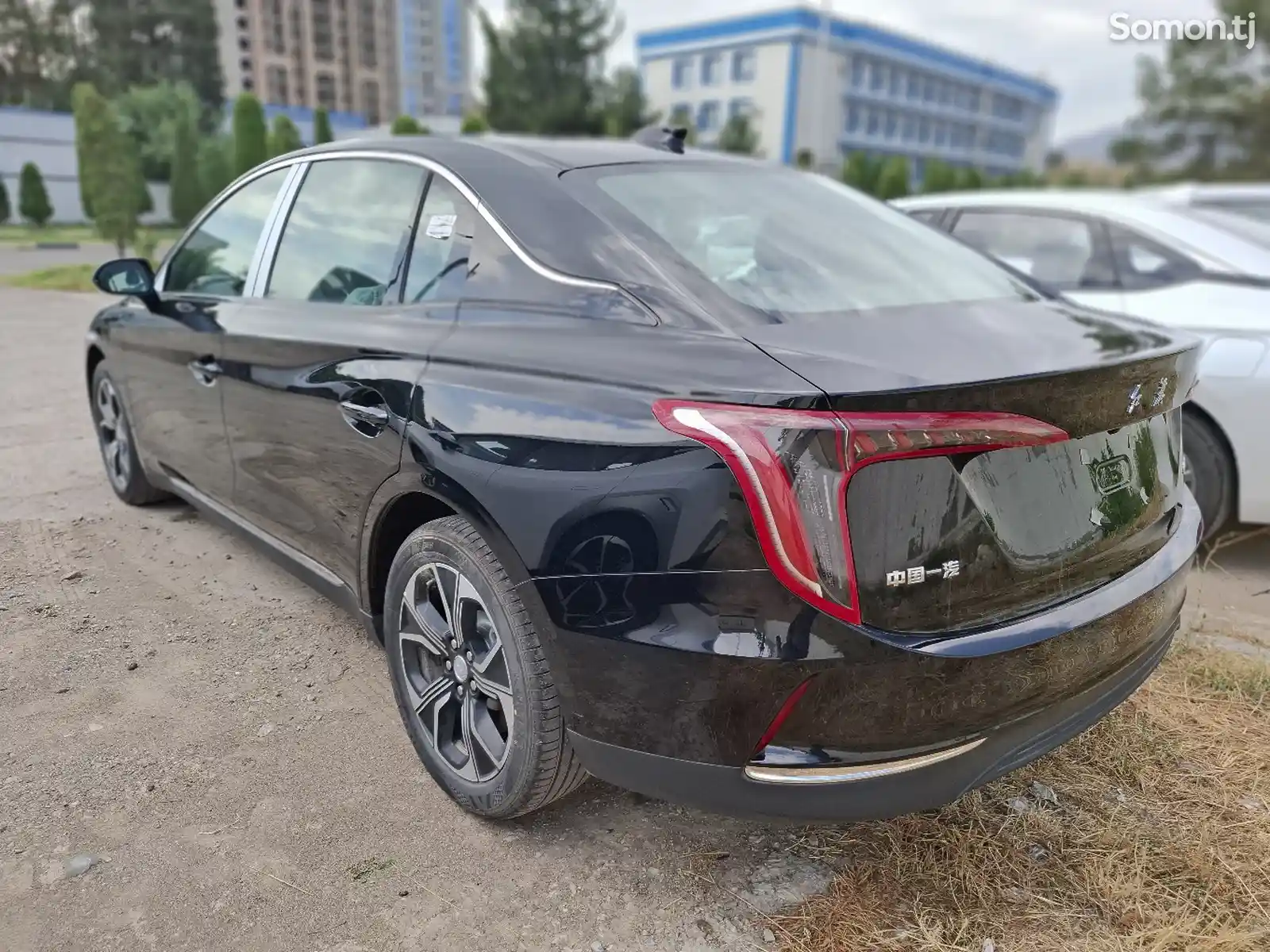 Hongqi E-QM5, 2024-2