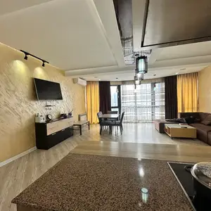 3-комн. квартира, 8 этаж, 140 м², ЦУМ