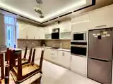 3-комн. квартира, 5 этаж, 132м², Славянский Университет-8