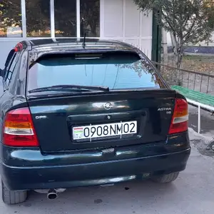 Opel Astra J, 1998