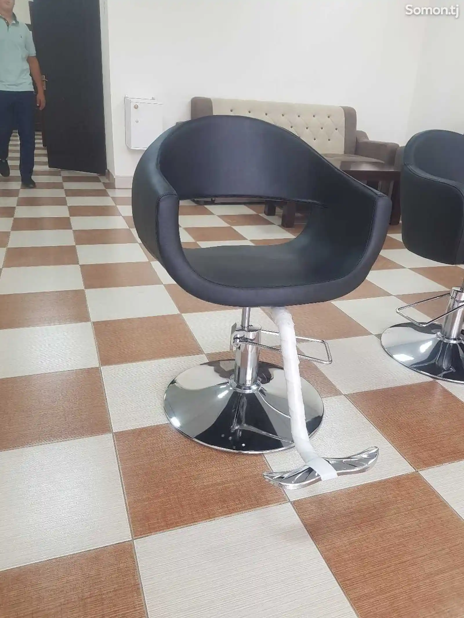 Кресло для парикмахерской-1