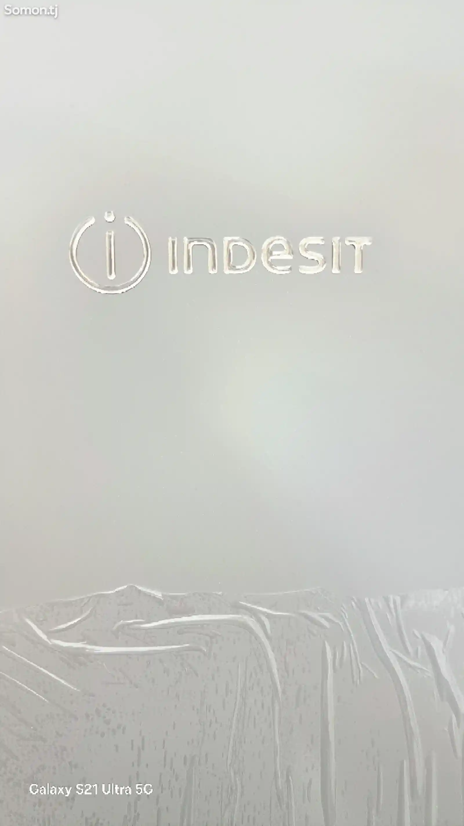 Холодильник Indesit-3