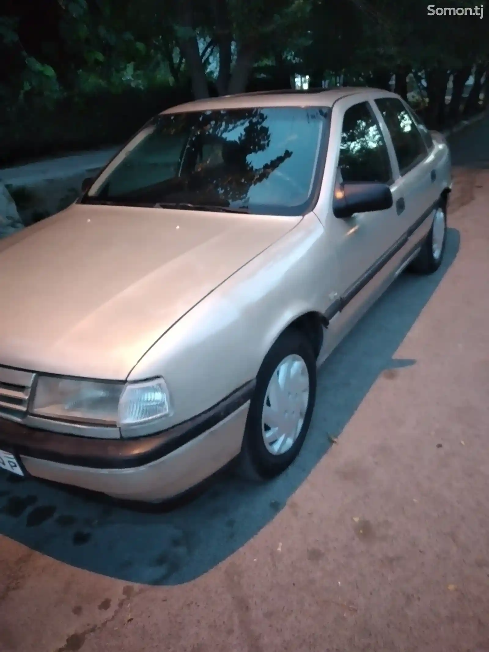 Opel Vectra A, 1992-3