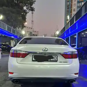 Lexus ES series, 2015