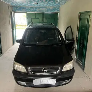 Opel Zafira, 2000