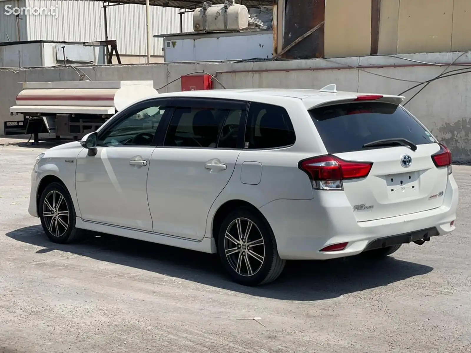 Toyota Fielder, 2015-4