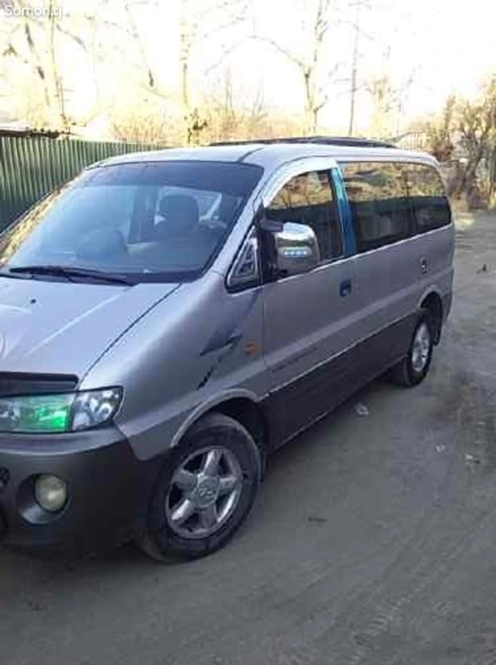 Микроавтобус Hyundai Starex, 2000-1