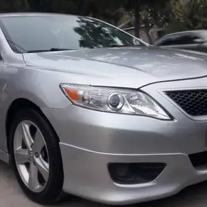 Toyota Camry, 2011