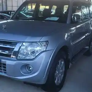 Mitsubishi Pajero, 2013