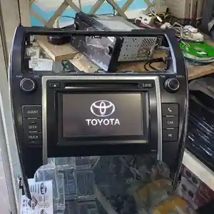 Штатная манитола для Toyota Camry, 2012