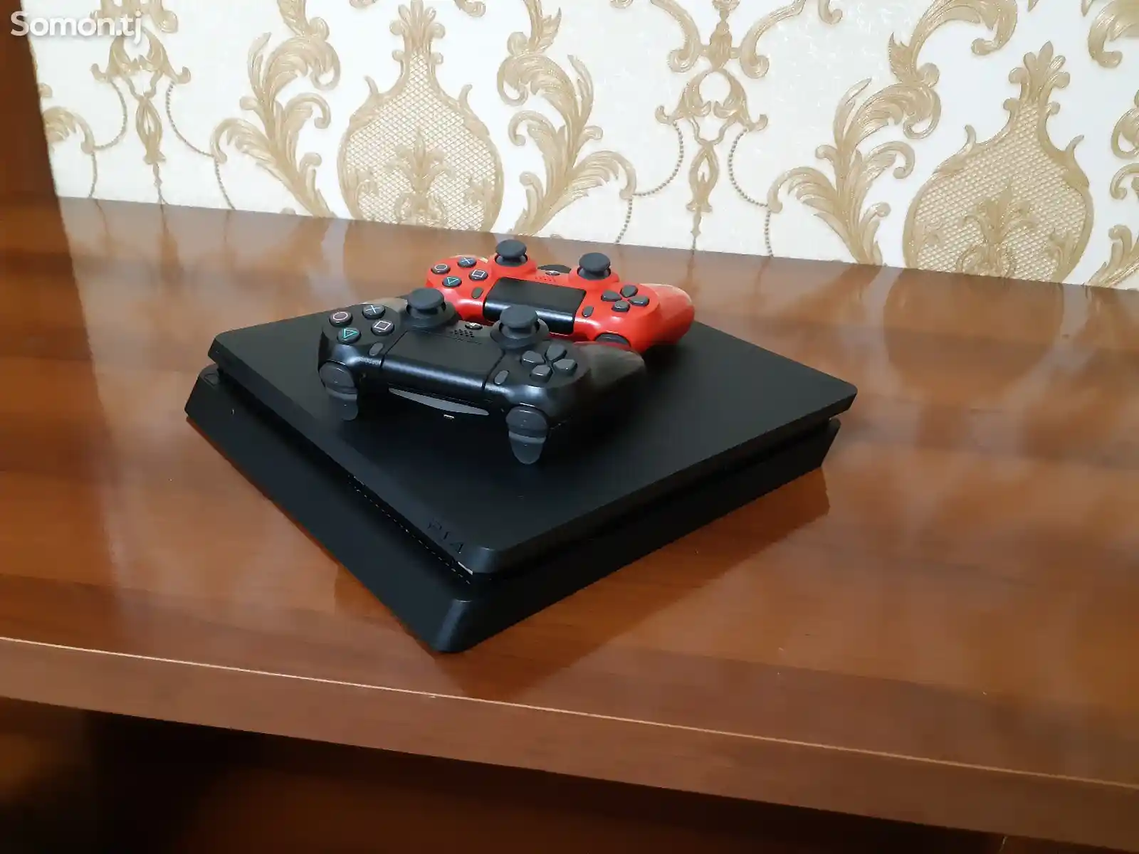 Игровая приставка Sony PlayStation 4 Slim 500Gb-1