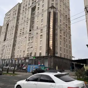 2-комн. квартира, 2 этаж, 65м², 82 мкр