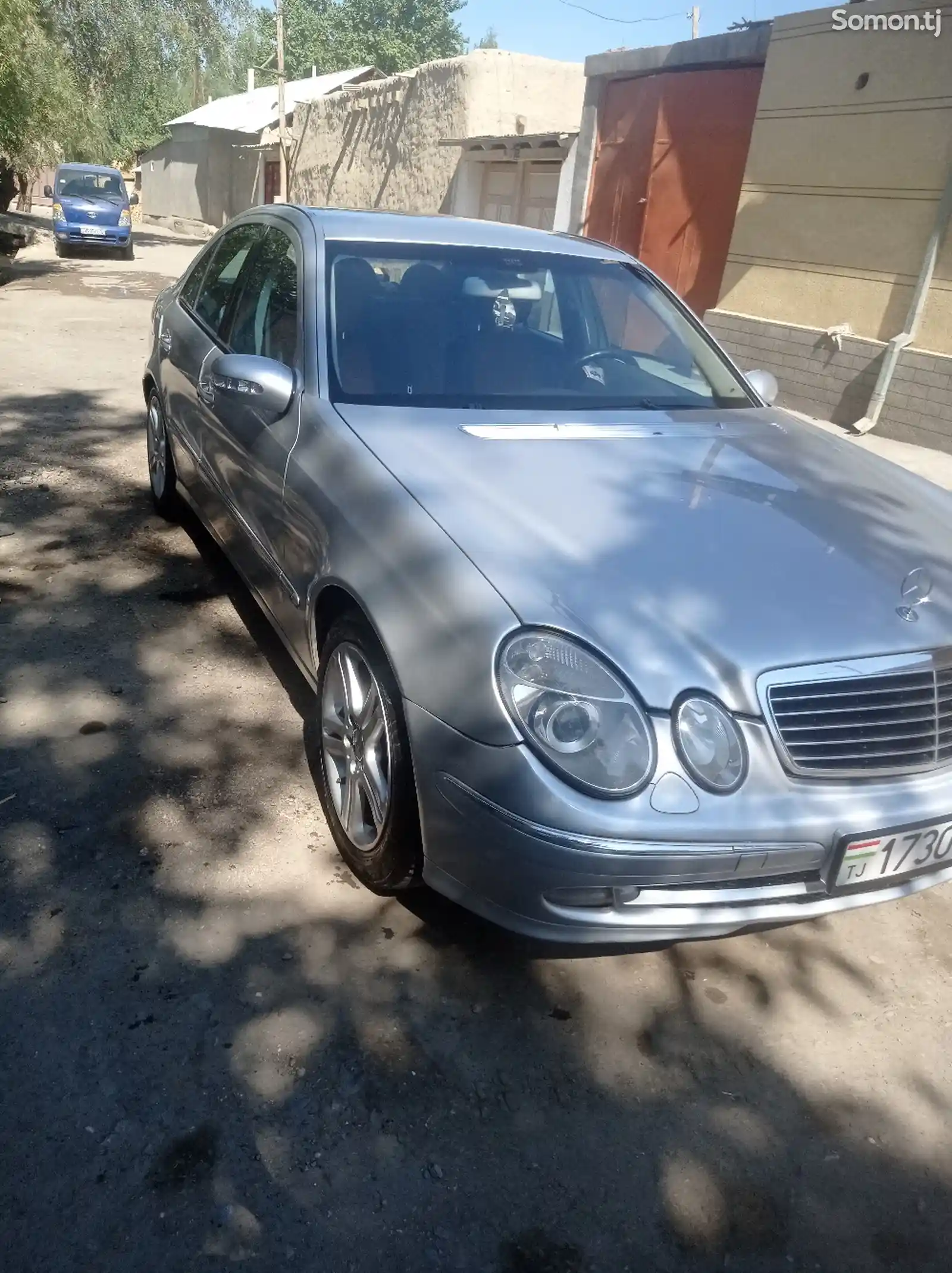 Mercedes-Benz E class, 2005-4