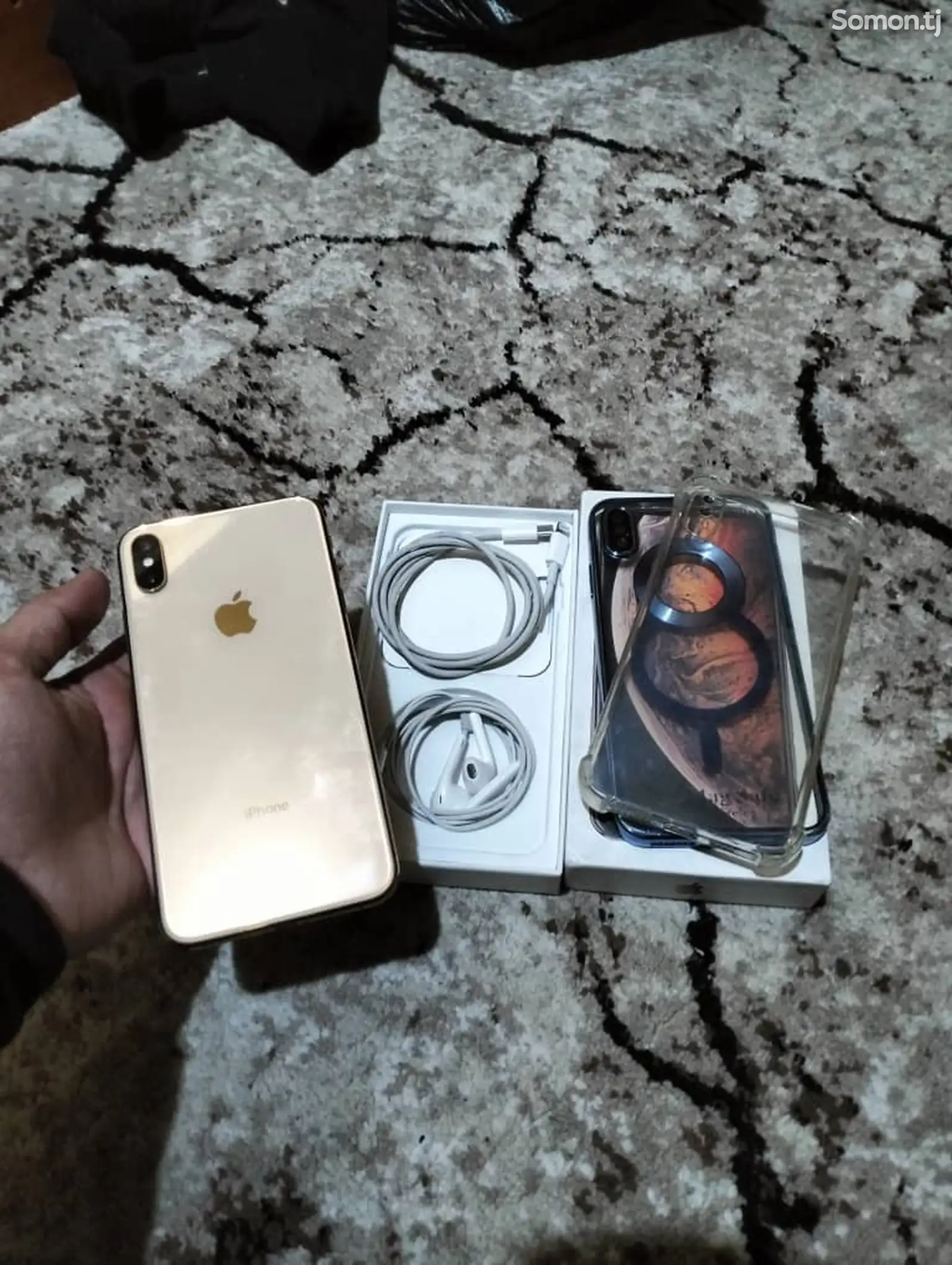 Apple iPhone Xs Max, 256 gb, Gold-1