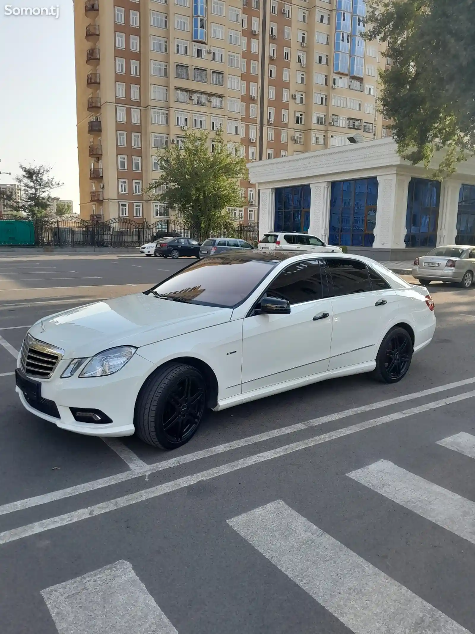 Mercedes-Benz E class, 2010-1