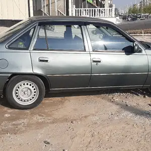 Daewoo Nexia, 1997