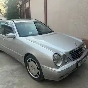 Mercedes-Benz E class, 2001