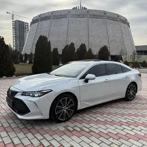 Toyota Avalon, 2018