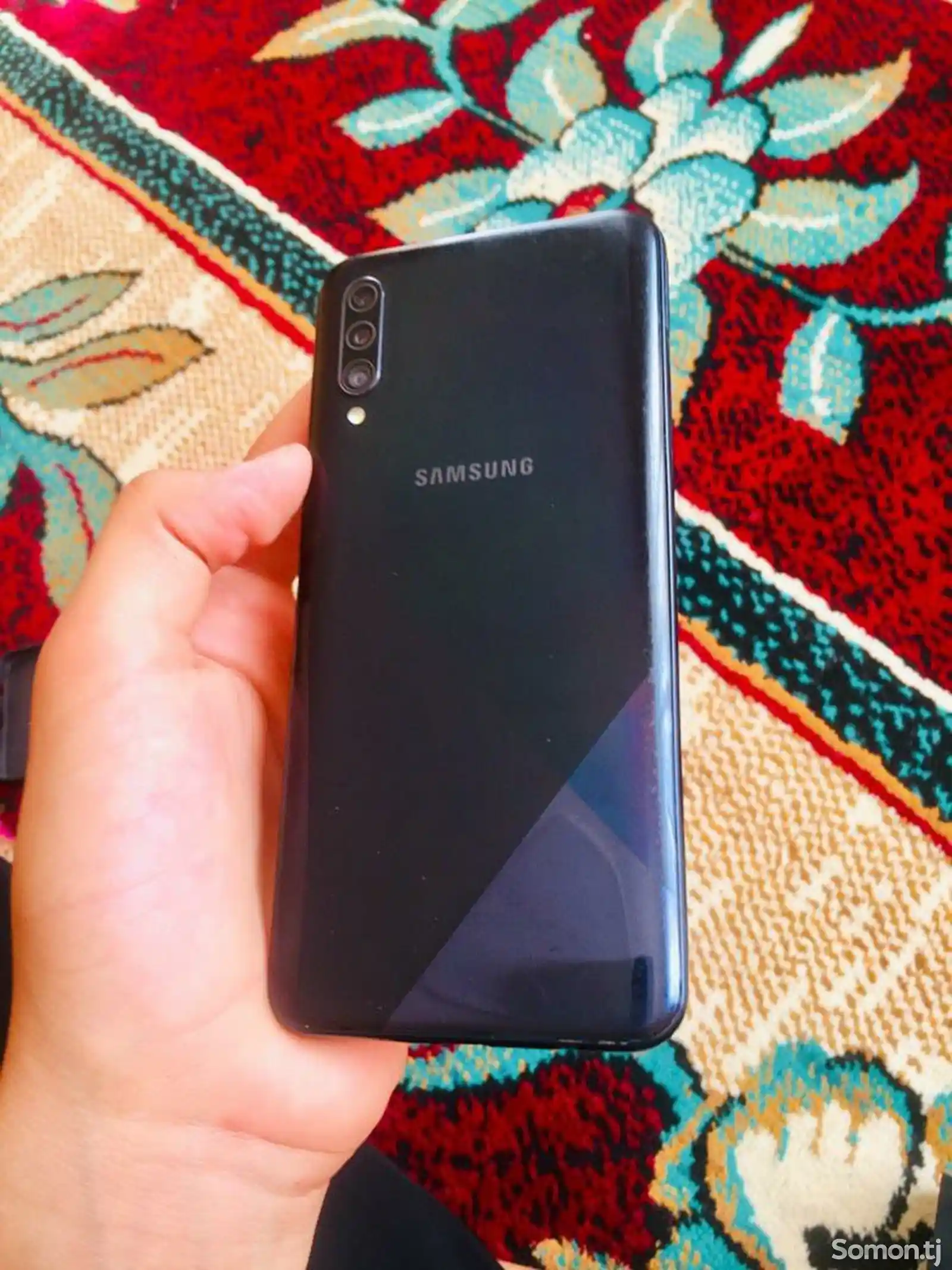 Samsung Galaxy A30s-2