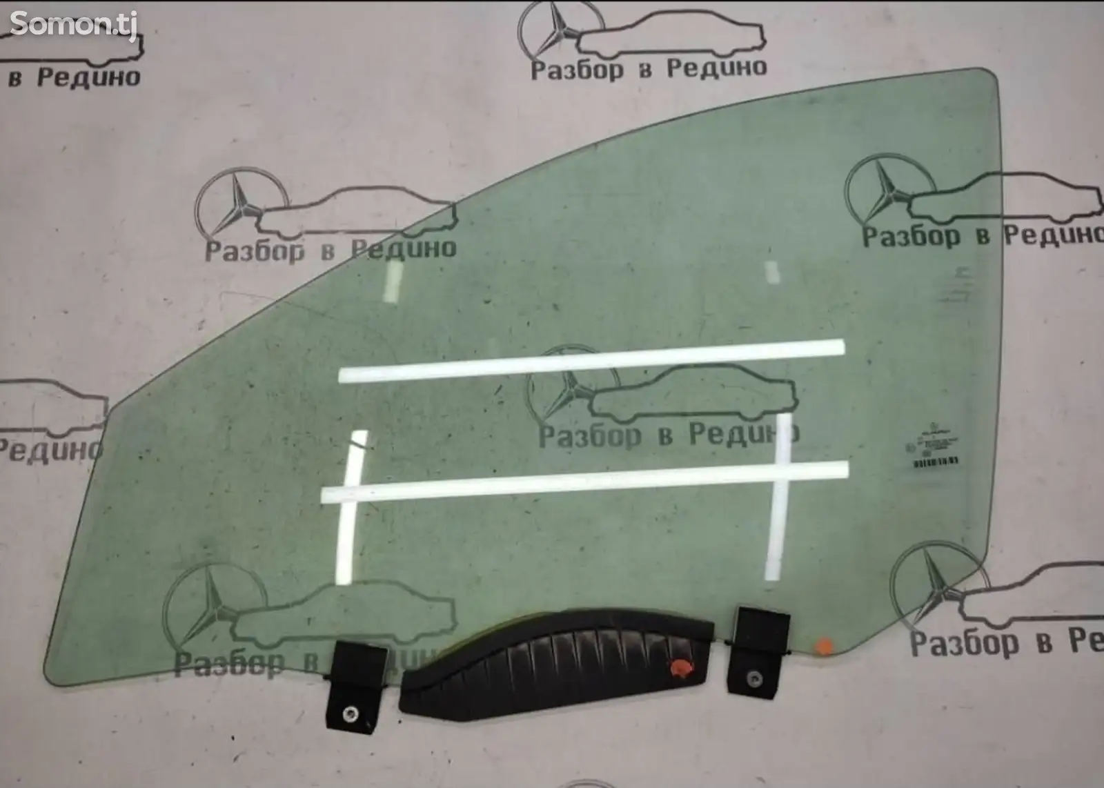 Стекло двери передняя лeвая на Mercedes-Benz W221