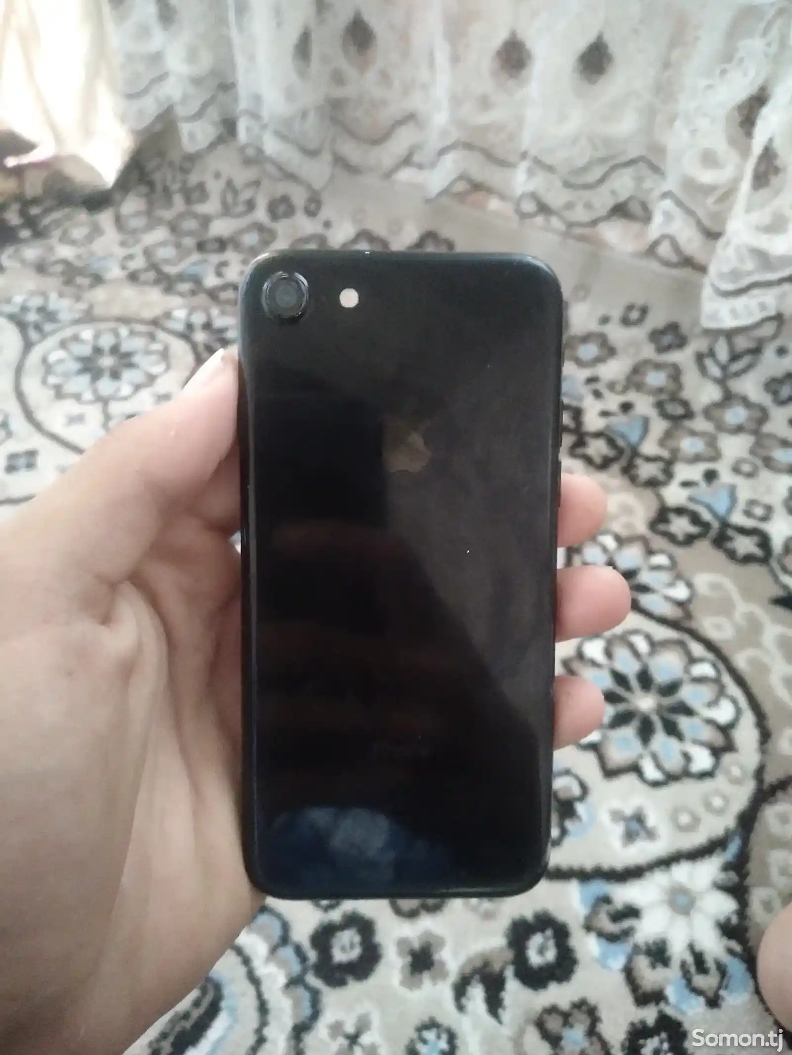 Apple iPhone 7, 32 gb-1