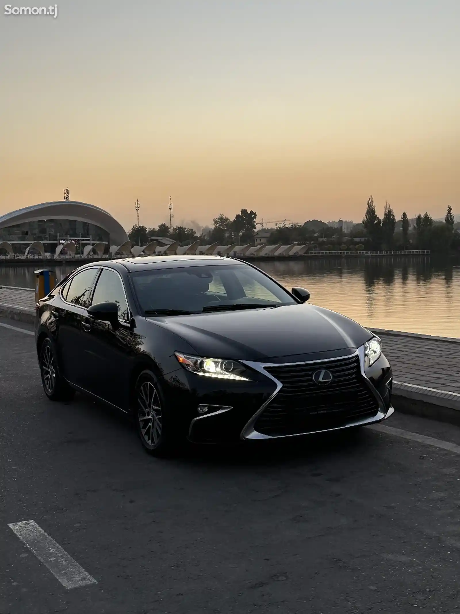 Lexus ES series, 2016-1