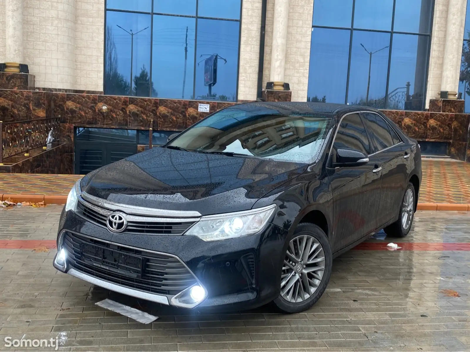 Toyota Camry, 2015-1