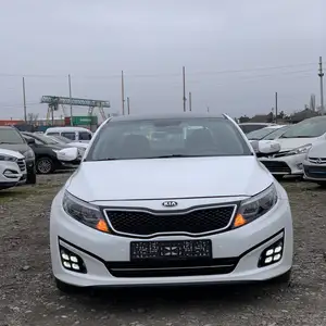 Kia K5, 2015