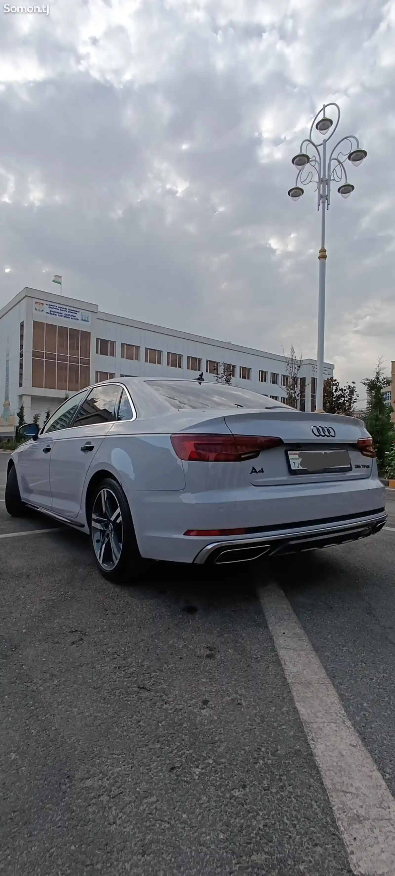 Audi A4, 2019-6