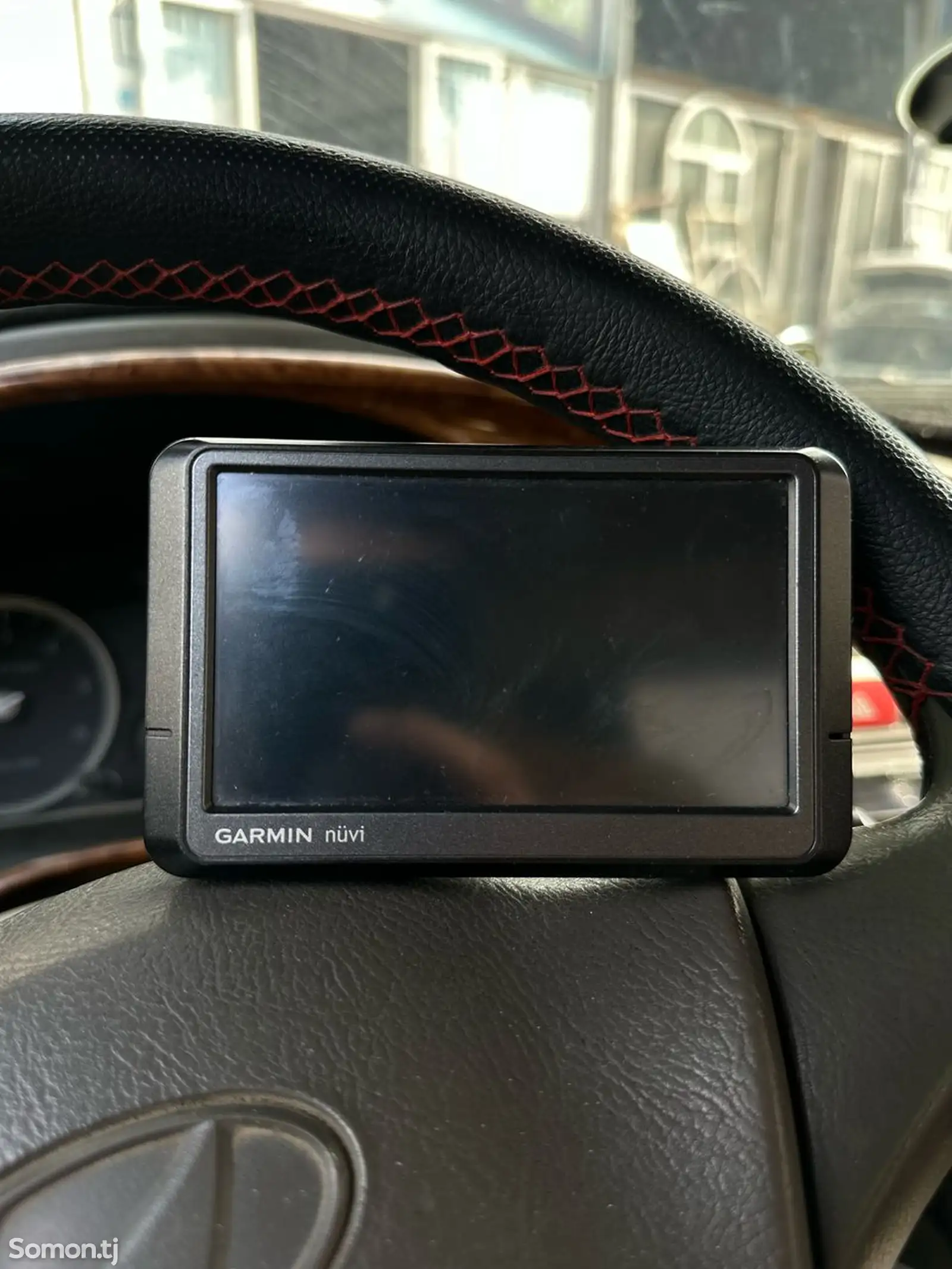 GPS навигатор GARMIN-1