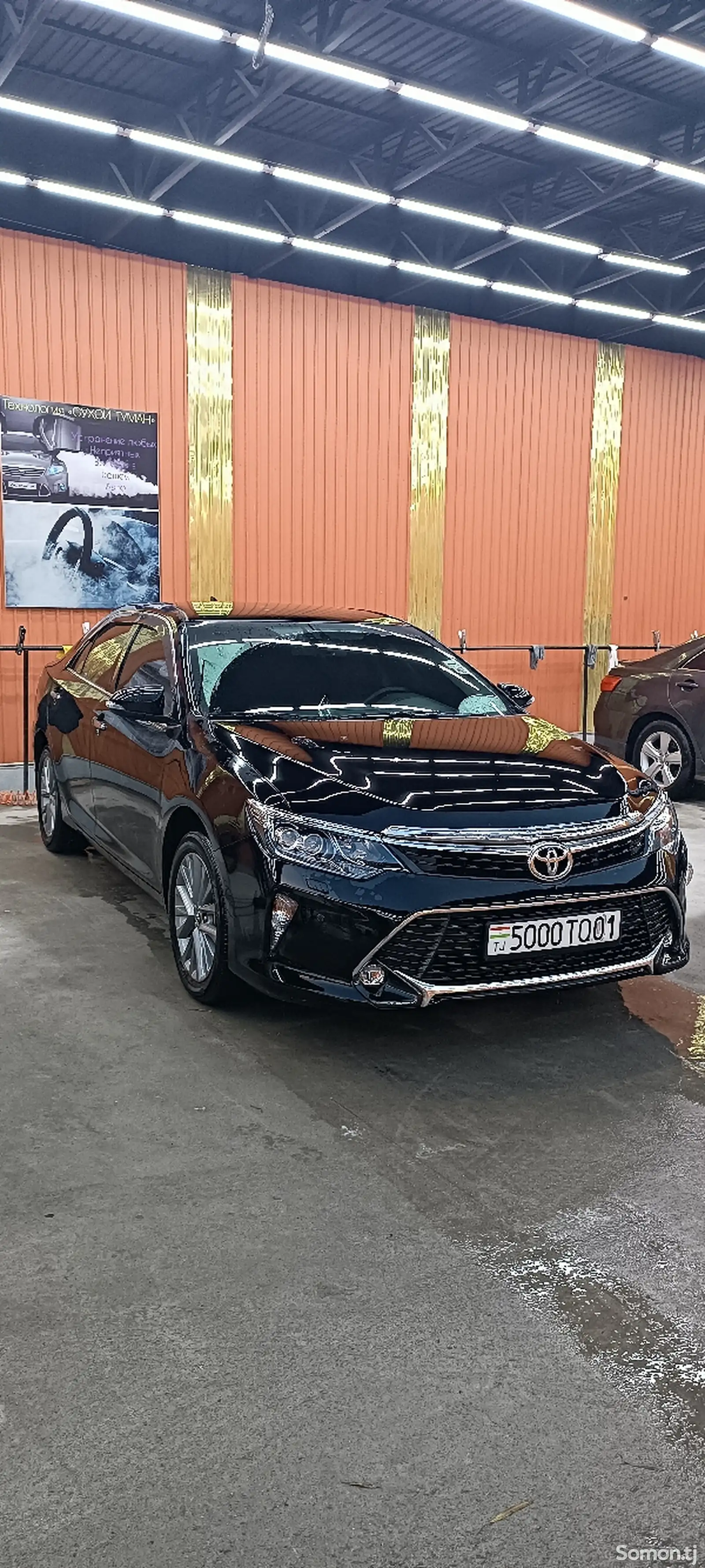 Toyota Camry, 2018-1