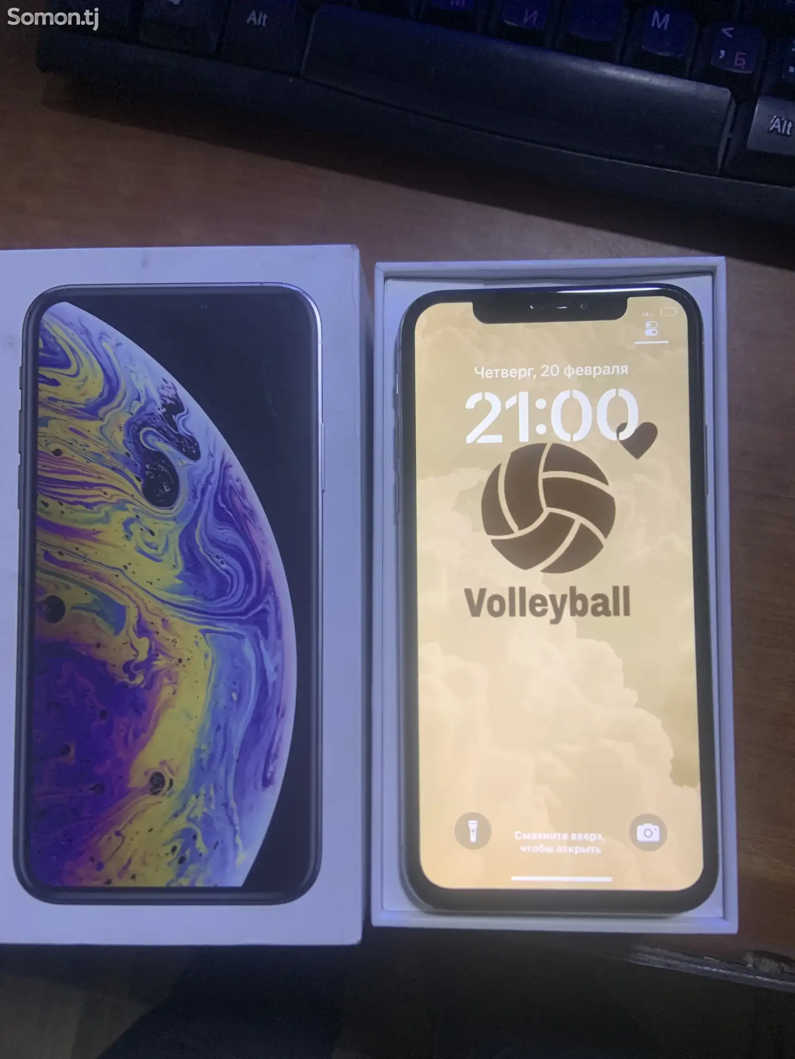 Apple iPhone Xs, 64 gb, Gold-1