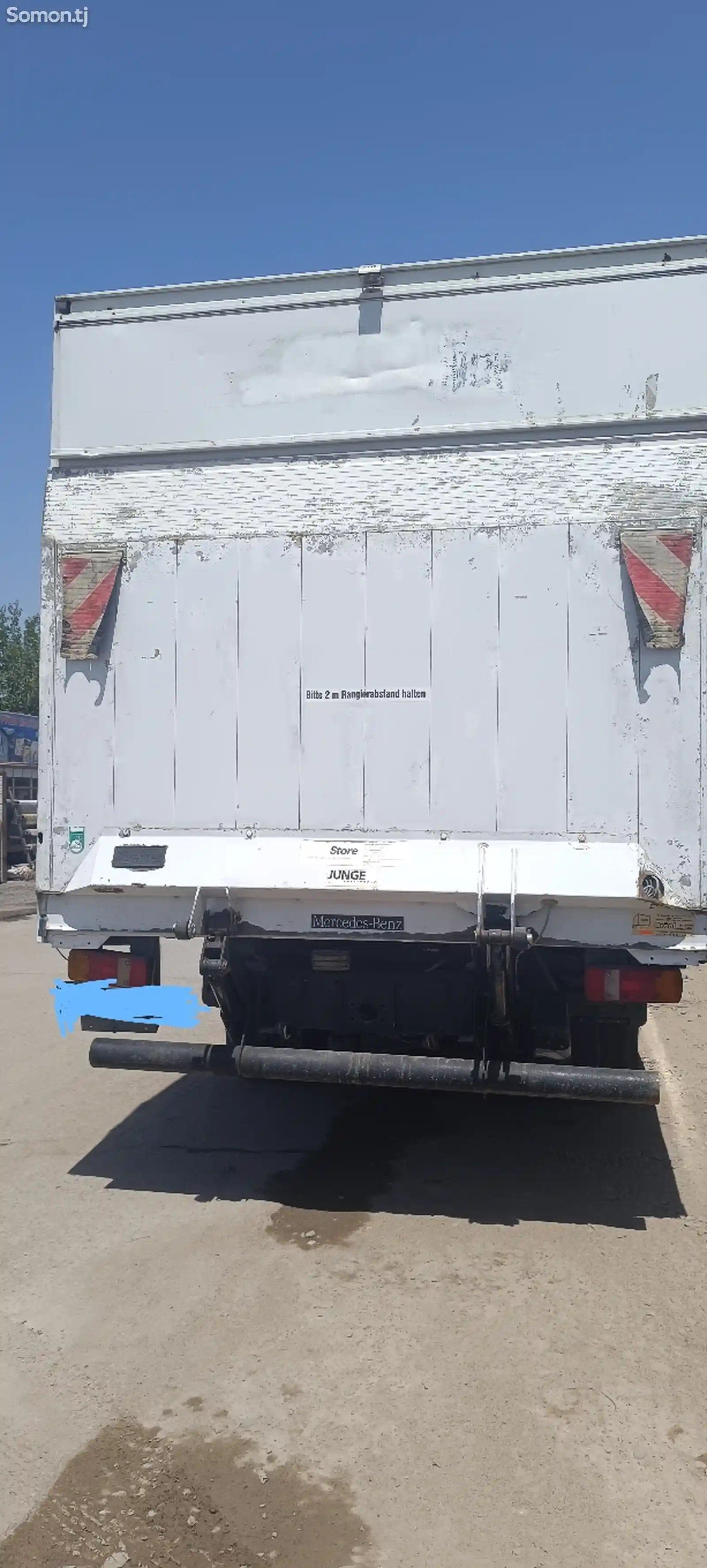 Бортовой грузовик Mercedes-Benz Atego 818, 2006-15