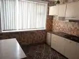 3-комн. квартира, 4 этаж, 80м², 28 мкр-5