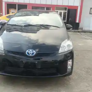 Toyota Prius, 2011