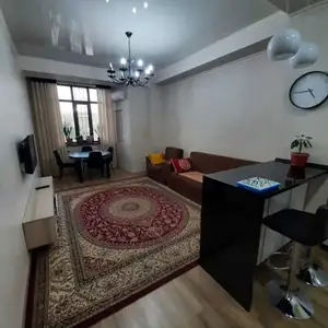 3-комн. квартира, 8 этаж, 80м², Шохмансур 4-дома