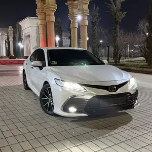 Toyota Camry, 2020