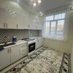 2-комн. квартира, 3 этаж, 82м², Исмоили Сомони, рынок Мехргон