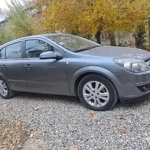 Opel Astra H, 2005