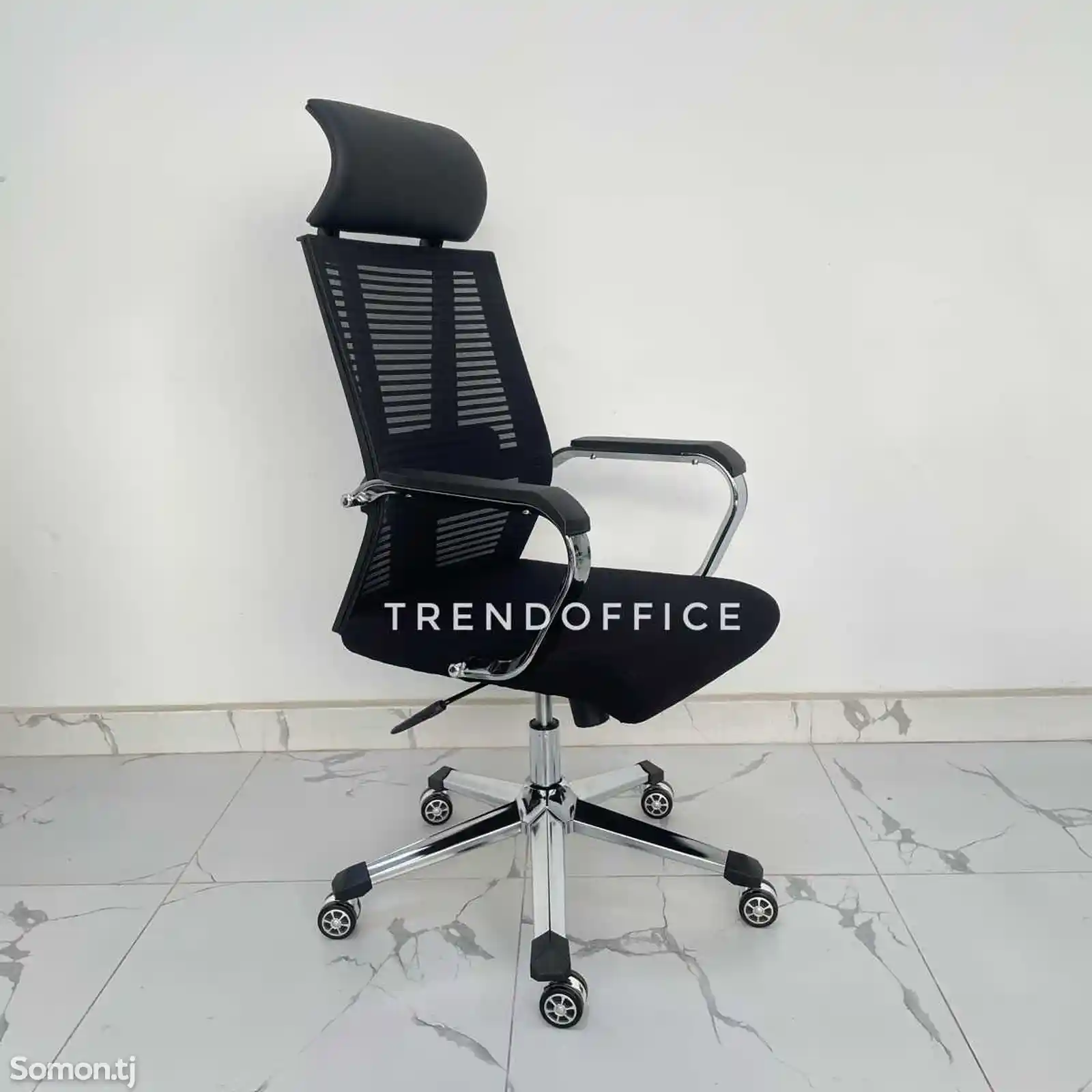 Кресло с подголовником-1